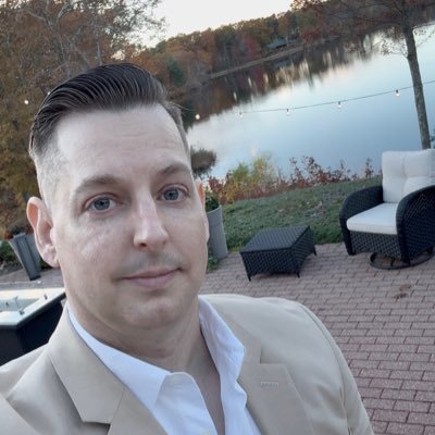 realdmonti's profile picture. 👉 Health, Fitness, & Entertainment 👉 Laughter is the best medicine 👉 Advocate for good values & beliefs