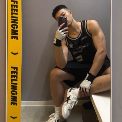 dicksbus's profile picture. 抖🎵伏特爆  https://t.co/i7jgDBVBOn