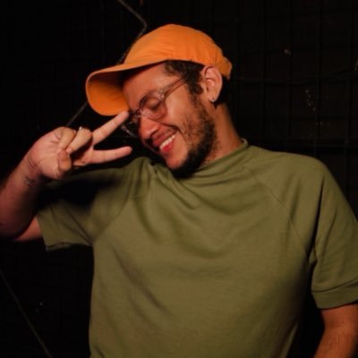 hallucinathxn's profile picture. and he calls me moonlight too