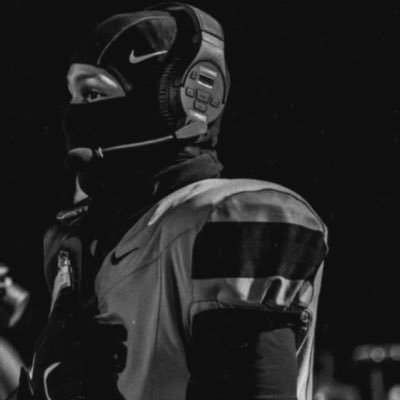 Michael_Hanks5's profile picture. Frontier High School | Bakersfield California | C/O 2027 | ’5’9 175 | DB/RB/(ATH) | Contact: mhanks607@gmail.com Cell:6614276704 PARENT: Akjackson1275@gmail.com