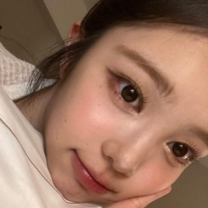 smoooiLL's profile picture. a day in my lyfe with #me aka si imuP ^___^ 🐩⭐🍎 girLfriEND eom seonghyeon O⁠_⁠o 🫵🏻🦊🍄🫙💓 not #studytwt acc but me akt ²⁶ erm...