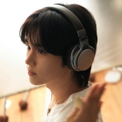 clawmekjs's profile picture. 