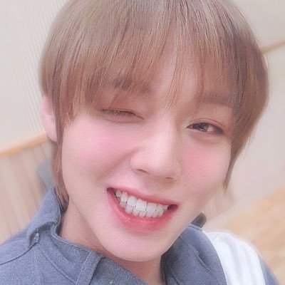JIHUNIJOAH's profile picture. 비계살이 인간의 지훈사랑계정 #박지훈