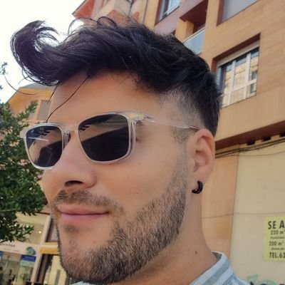 kirgio_'s profile picture. Documentalistica Clínico 🏥
Berciano 🌍
Team Leader HalfPrice Ponferrada 👤