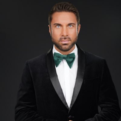 CarluzzoRo4056's profile picture. Husband ❤️ | Dog Dad 🐾 | Italian Roots 🇮🇹 | Realtor® of Distinction 🏡 | Fine Living, Food & Travel 🌍 | Design Enthusiast ✨ | Cinephile 🎬