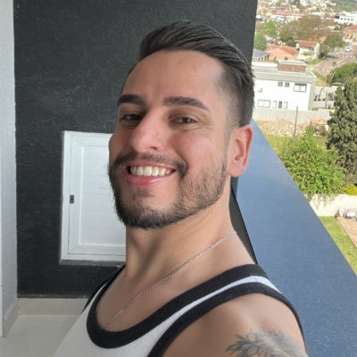 cnietto2's profile picture. escorpiano, 32, romântico, emotivo, futuro bbb, personal trainer, gamer, petista
