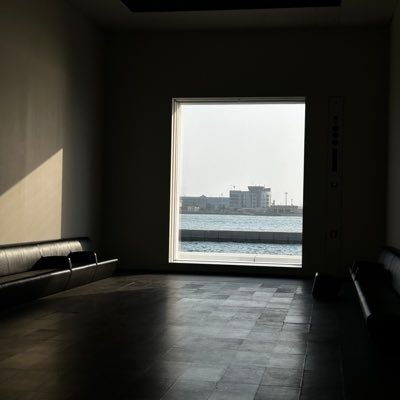 suthexplorer's profile picture. from the sea to the land beyond..