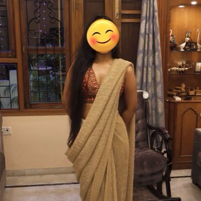 __pradabae__'s profile picture. Will probably die trying to pet something I shouldn’t.
