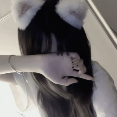 aevb__'s profile picture. @iuvy0u_ @_dondayo @mycxvq