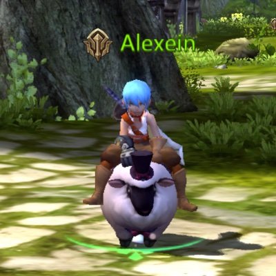 alexeinander's profile picture.