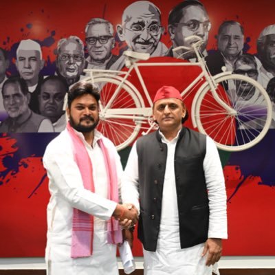 arun0309999's profile picture. 【 Politician 】🚲 Never judge my personality and my behaviour. Because I am my personality . And my behaviour depends on you...~~