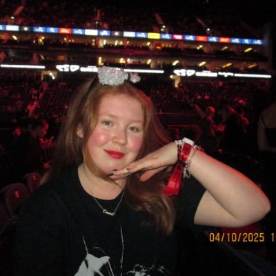 swiftie_emma_'s profile picture. edi n1&n2   how can a person know everything at 18 🏴󠁧󠁢󠁳󠁣󠁴󠁿