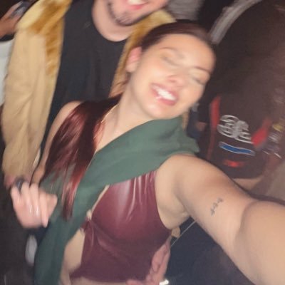 mxdxna's profile picture. De tanta onda eles me chamam de surfista