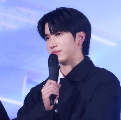 myopor16's profile picture. #keenkeno  #sea_ta_lay   #kongjiro
 💕 You make me happy every day 💕
 สุวิจักขณ์ ปิยะนพโรจน์ (คีน ) 
เดชชาติ ทาศิลป์ (ซี) 
ก้องภพ จิโรจน์มนตรี (ก้อง)