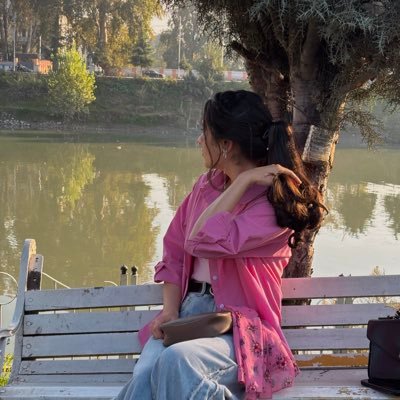 Farhat__Qadri's profile picture. Gloomy and Lame