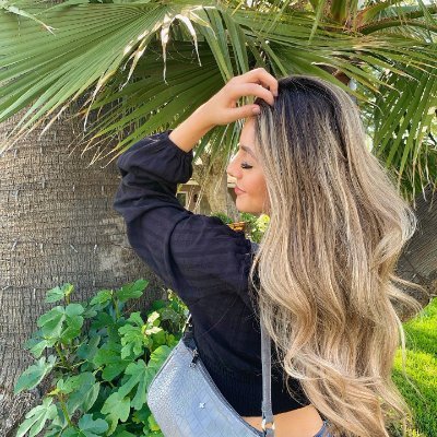 SageHoney26's profile picture. ✨ Just a girl with a warm heart and big dreams ✨