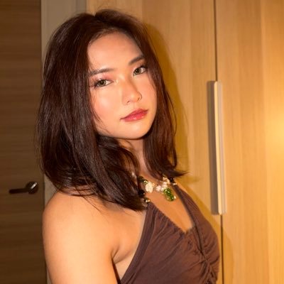 kimbolitham's profile picture. fee fie foe fum i’m more active on ig & tiktok     ✎ ig: kimbolitham