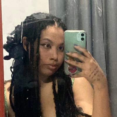 Calum_GirlS2's profile picture. @afloradda | namorada da helo