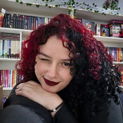 lonytalendo's profile picture. falo de livros, séries & músicas ✨️🗝                              
tbr: 17/?  |  📖: aprendiz do vilão