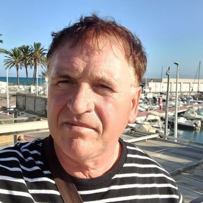 IKomlodi's profile picture. 