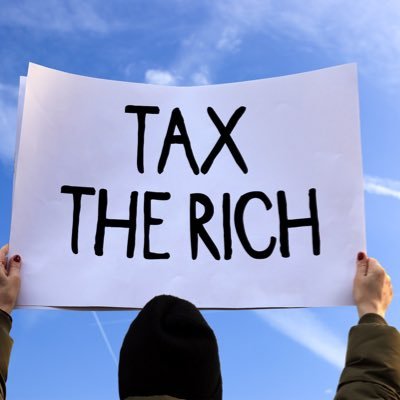 GenniPVD94's profile picture. Both sides suck. Trump is a moron. Netanyahu is a war criminal. Schumer is useless.