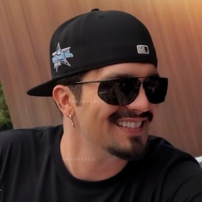 anjovesgo's profile picture. Meu destino é pra sempre amar você | ele segue ❤ | @snayspfc | 🌈 https://t.co/ex40PbRLnO