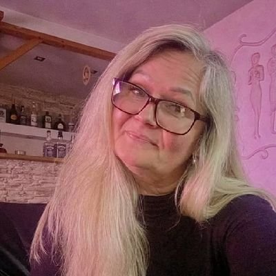 dorahkurtiz's profile picture. I'm a legit sugar mommy looking for a loyal sugar boy to spoil financially,kindly dm if you interested.