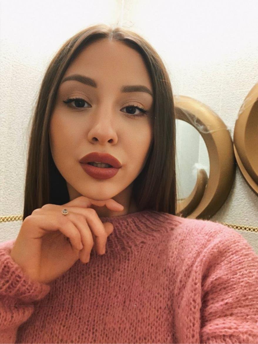 ManuelaNel69931's profile picture. 💫 @B1ankalove existing like poetry in lowercase 🌙