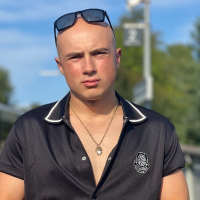 leospidso's profile picture. Fitness and Finance💪 📈| Bottom buyer, top seller – turning dips into peaks. Let's talk gains! 🚀
IG: leo_spidsoe 🌟