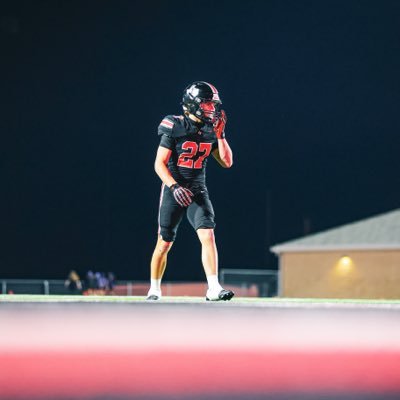 Luke_brtn_20's profile picture. SPEED KILLS😶‍🌫️Joshua1:9✝️//Lovejoy Varsity Football//40: 4.50///ATH💨💨//Lovejoy track// Lovejoyclass 2029// mobile: 713-253-7613// lukeburton2010@iCloud.com
