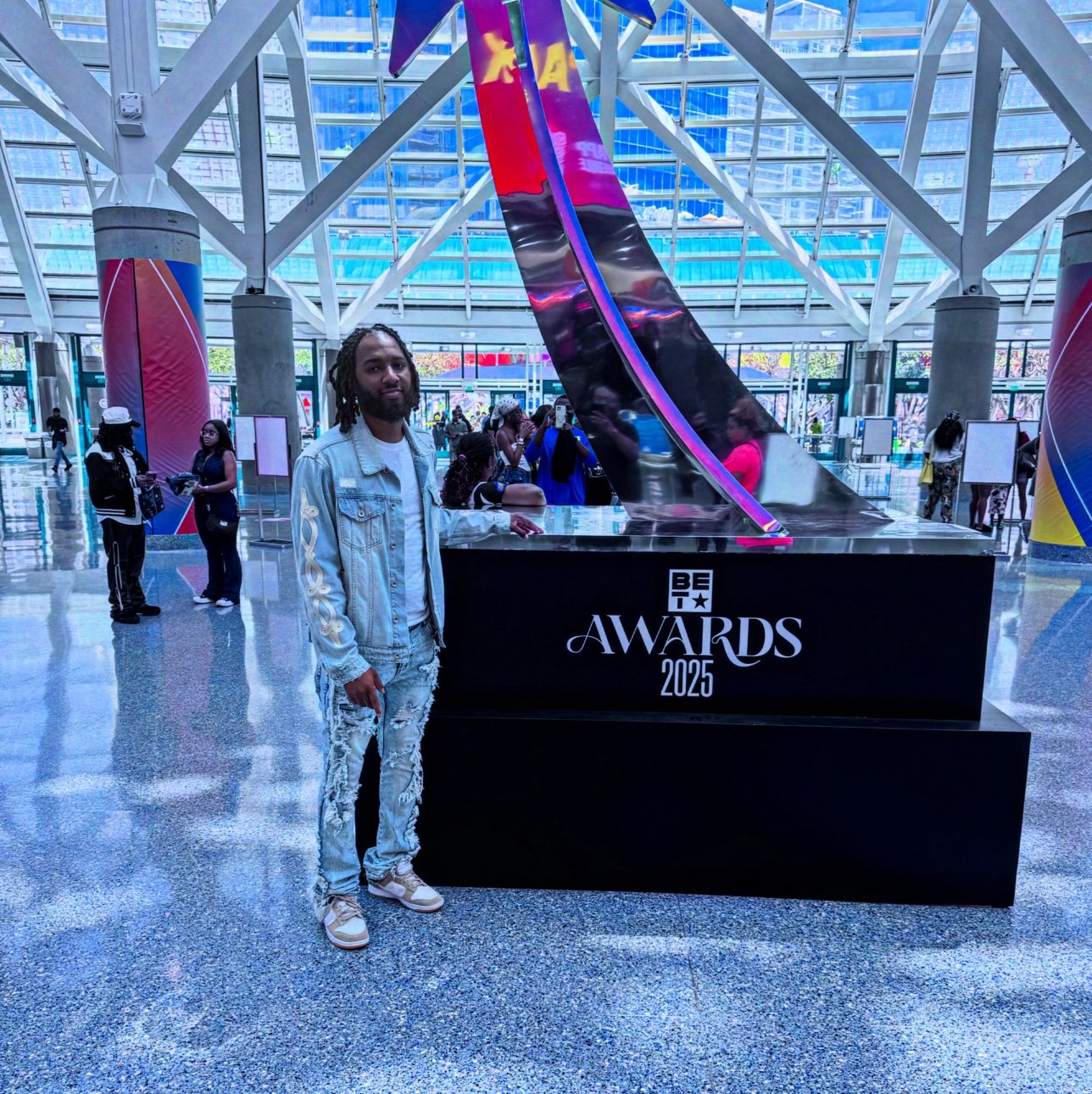 offical_CE0's profile picture. 