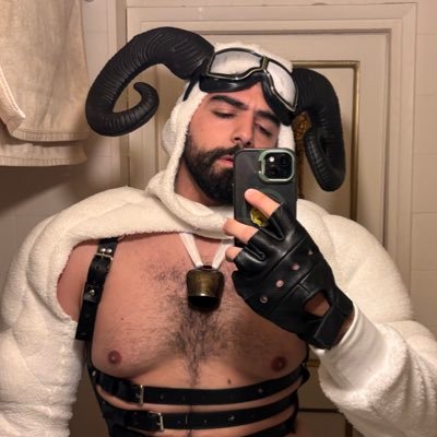 Apolardado's profile picture.
