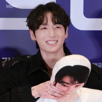 Babyboo973's profile picture. 💜 For Jungkook from @BTS_twt
🙅‍♀️ Crop logo, edit my photo, use for profit. DM before u want to use

✉ babyboosince1997@gmail.com

#정국 #JUNGKOOK #방탄소년단 #BTS