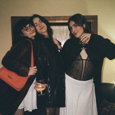 misayprocesion's profile picture. 💄Sex and the City del conurbano 🕰️ Domingos de 15 a 17hs 🎙️ @juaghezzi @danivarra_ y @valeenrizzo9