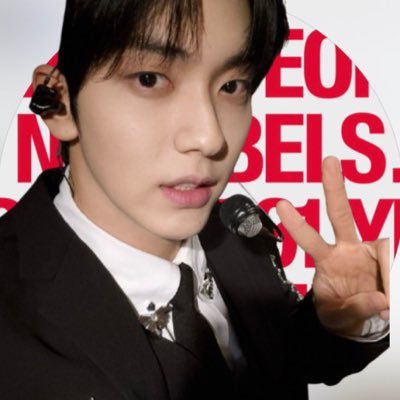 ggumjunnie's profile picture. txt poly truther