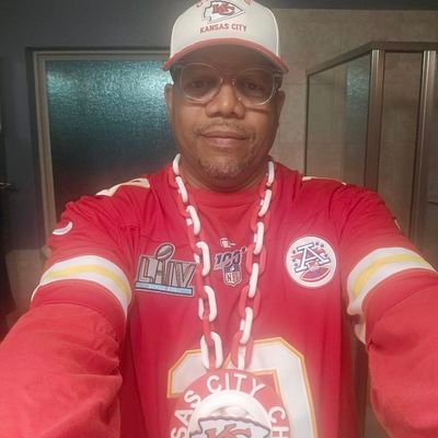 KcchiefsF's profile picture. die hard chiefs fan