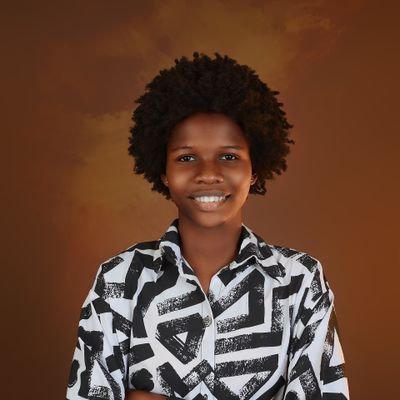 iam__splendour's profile picture. Believer ✞ | Evolving 🌱| Brand & Social Media Designer 
Reach me on WhatsApp ➡️ https://t.co/QHgcHd9DjU