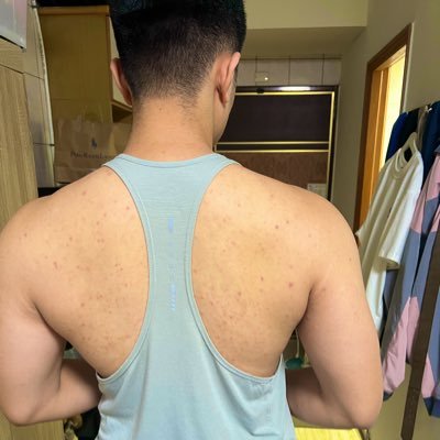 FPX071415's profile picture. 177/75/0.5 #不分偏0  https://t.co/0m8PVzsbft 未滿十八歲請勿觀看