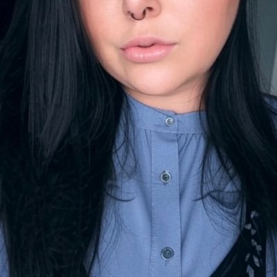 toxicarticle's profile picture. Hey there.