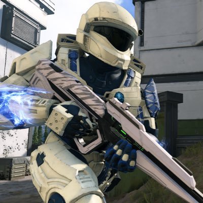 Pale041's profile picture. Crafting some badass props for the movies since 2015. Nerd+Artist+Writer+Film/music enthusiast. What can I say, I like to have and do nice things.