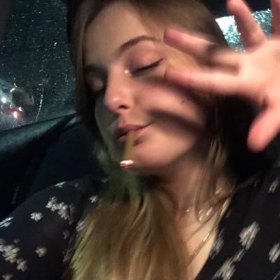 desttpalmer's profile picture. always just chillin ☾