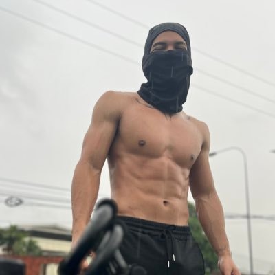 carlossjr0's profile picture. 🇨🇴/🇹🇹 Train. Move. Grow. Fitness • Discipline • Progress -Exclusive content | 18+ 👇 Subscribe below I’m straight