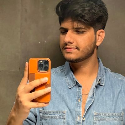 Prakhar1535's profile picture. 22 but irrational • finding jobs for you at https://t.co/CmnHUGKKoM