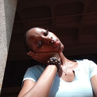 _derasn's profile picture. ~🌸🌸