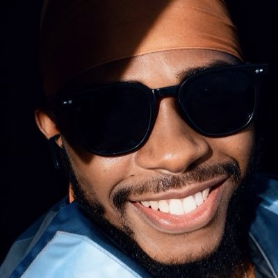 LagosBeardedGuy's profile picture. Just Say Hi 👋 to the 1% of the 1% 🌍 Most Innovative UGC Creator & Storyteller. 📍Awarded & Certified by @youtube