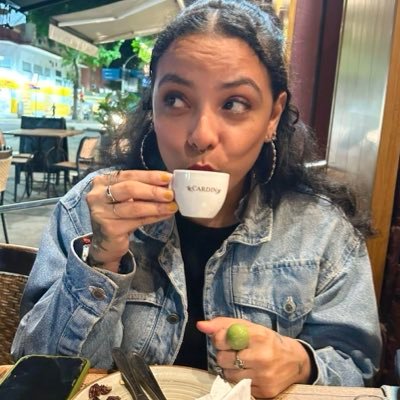 maridinatarot's profile picture. leo • 𝟑𝟑𝟑 • cartomante & astróloga • consultas ↡