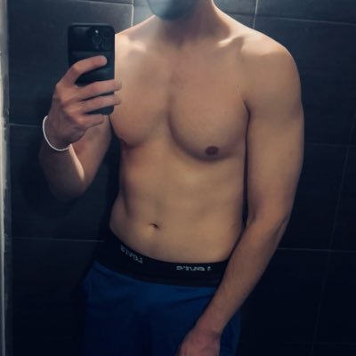 Cedar_999's profile picture. into lingerie and dom tops | experimenting with chastity | NOT INTO FINDOMS | Part-time ❄️🐰