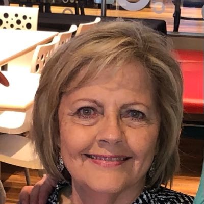 j_d_b_h_'s profile picture. Conservative views.