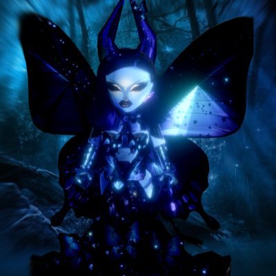 royaliqueen's profile picture. hello my names 𝐑𝐨𝐲𝐚𝐥𝐢ꨄ, im a gorgeous drag weirdo with glamour and I’m super maximalist!