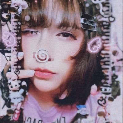 YeriYemi's profile picture. 💟 DIAURA ♡ the GazettE ♡ ロールシャッハドットインク ♡ AvelCain ♡ 0.1gの誤算 ♡ XaaXaa ♡ SuperKnova ♡ Arlequin ♡ 水上クリニック ♡ DEVILOOF ♡ Kizu ♡ Codomo Dragon // STRAY KIDS  ♡ 💟